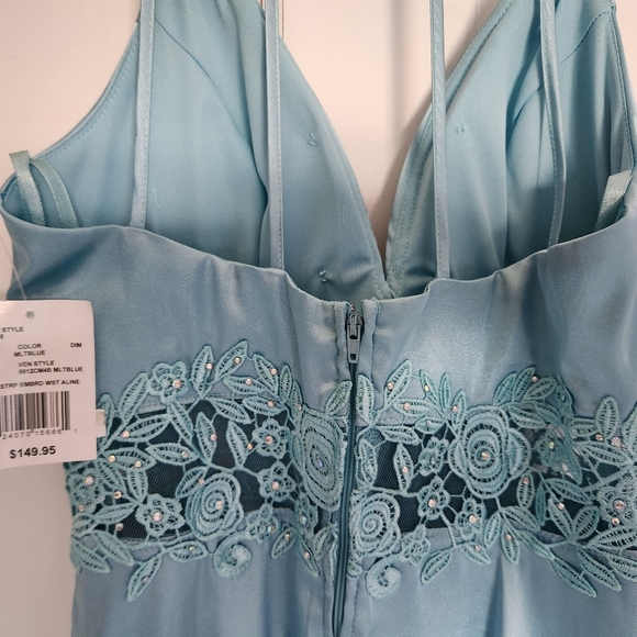 NWT Prom/Formal Dress - Picture 5 of 7